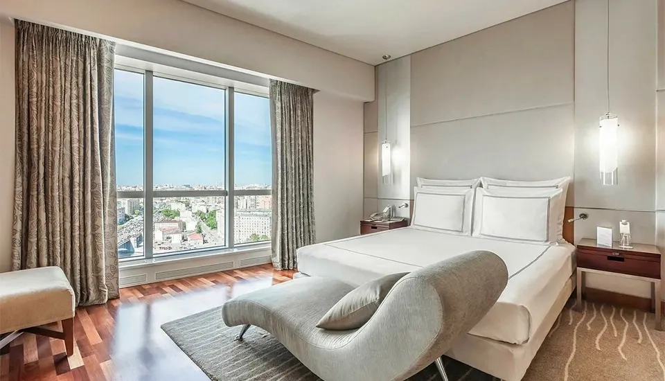 سوئیس اوتل کراسنی هولمی مسکو